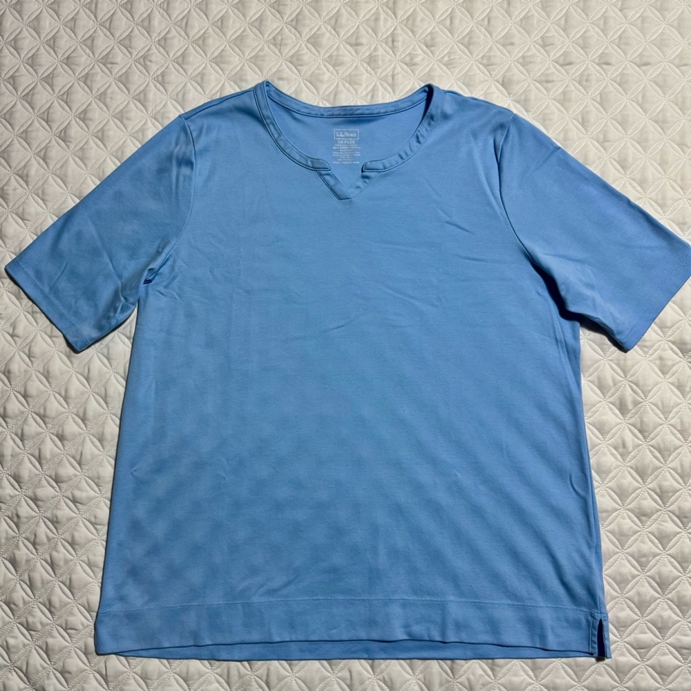 L.L. Bean Light Blue Notch-Neck 100% Supima Cotton Short Sleeve Tee Size 1X